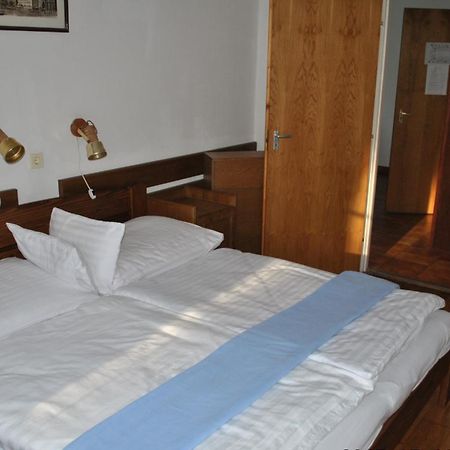 Harmonia Apartmanhaz Balatonlelle Rom bilde