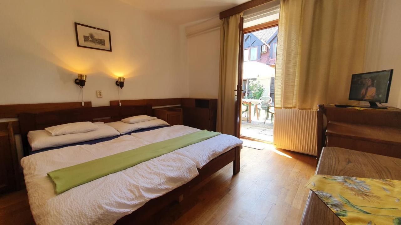 Harmonia Apartmanhaz Balatonlelle Eksteriør bilde