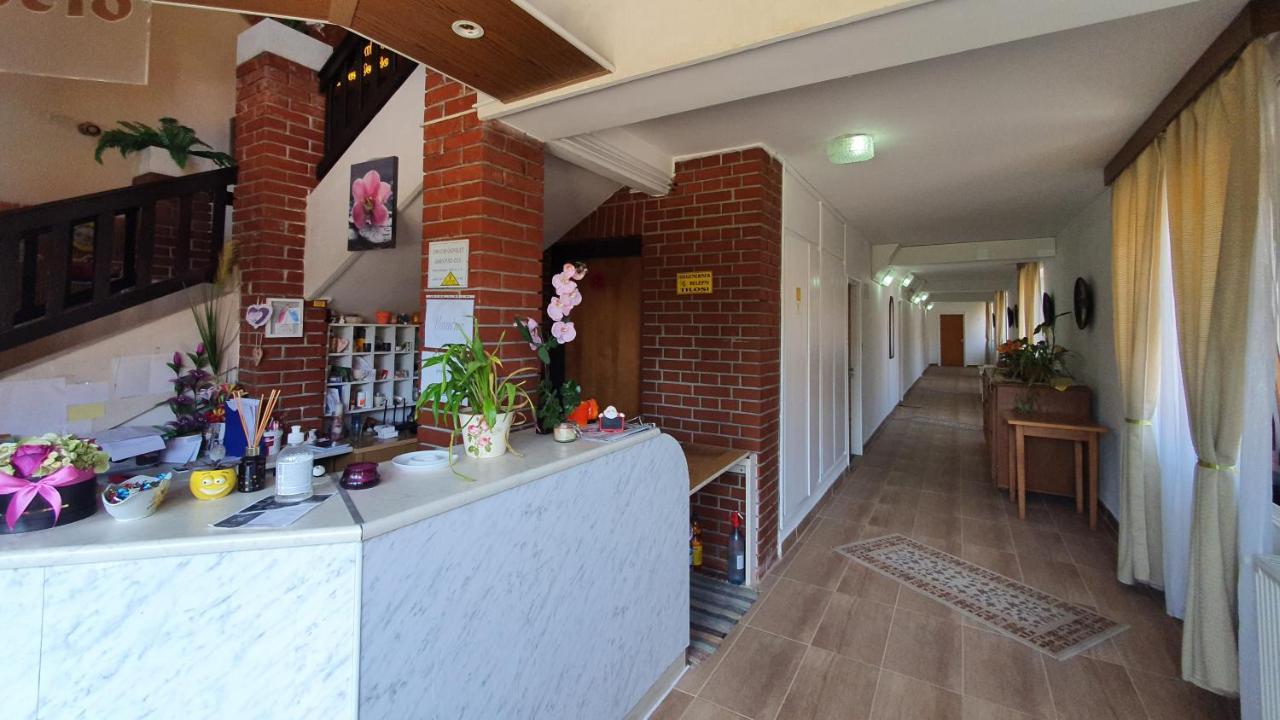 Harmonia Apartmanhaz Balatonlelle Eksteriør bilde