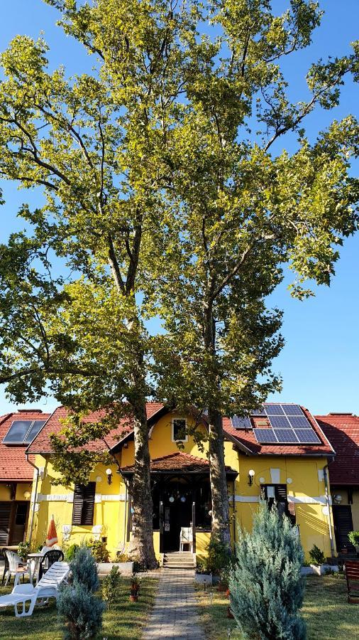 Harmonia Apartmanhaz Balatonlelle Eksteriør bilde